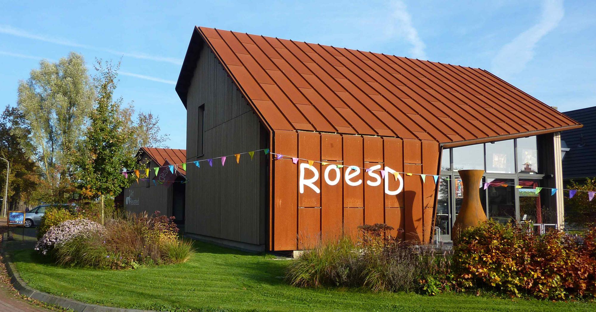 Roesd Giclée-shop, kunstwinkel en brasserie